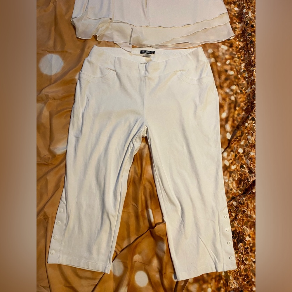 Picadilly Fashion Cream Capris